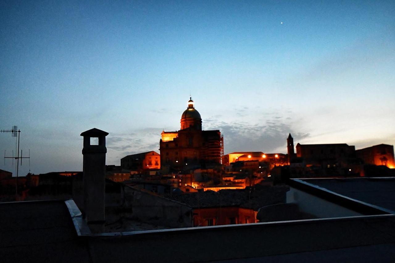B&B Borgo Antico ピアッツァ・アルメリーナ エクステリア 写真